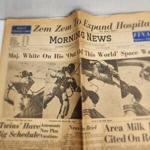 VTG Space Craze Morning News Newspaper 'The First Men In Space' & Apollo Book